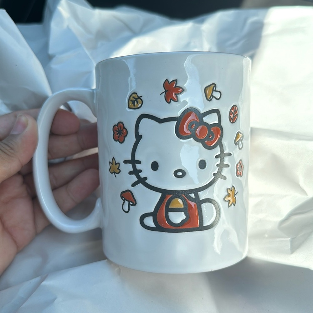 Hello kitty “Fall mug”